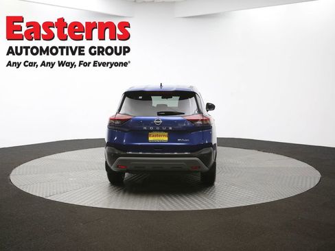 Used 2022 Nissan Rogue SV AWD/4WD image 35