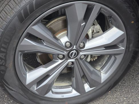 Used 2024 Nissan Murano Platinum AWD/4WD image 19