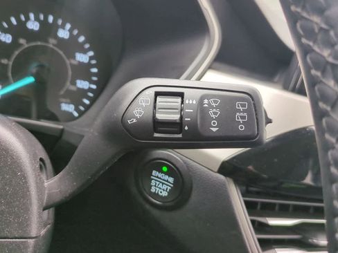 Used 2022 Ford Escape SEL image 24