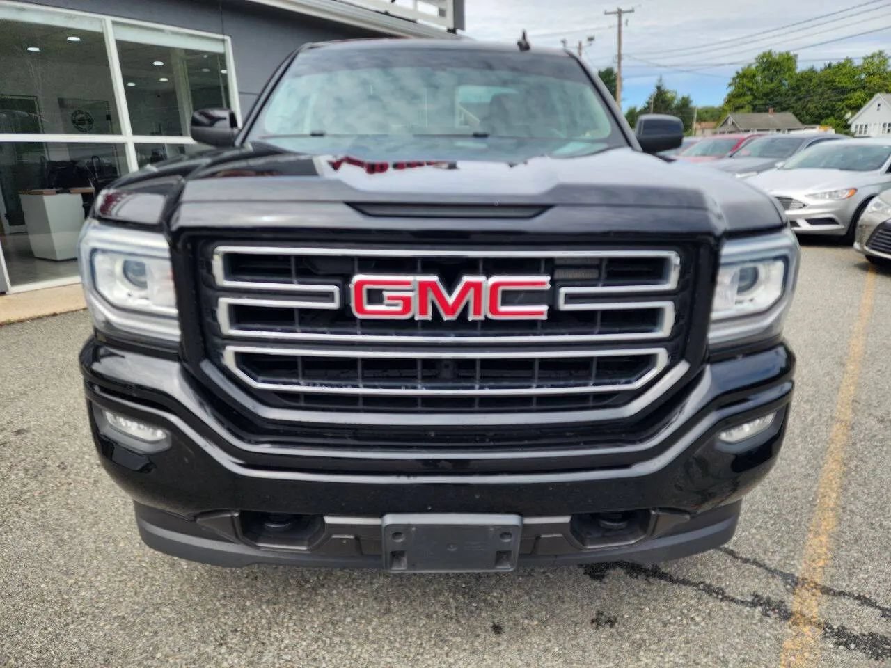 Used 2019 GMC Sierra 1500 Limited w/ Elevation Edition AWD/4WD image 2