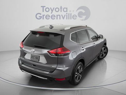 Used 2020 Nissan Rogue SV w/ Sun & Sound Touring Package AWD/4WD image 5