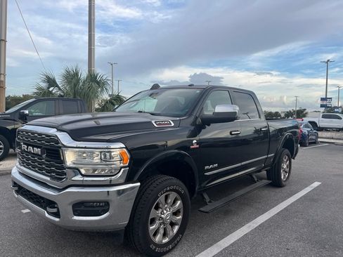 Used 2019 RAM 2500 Limited AWD/4WD image 3