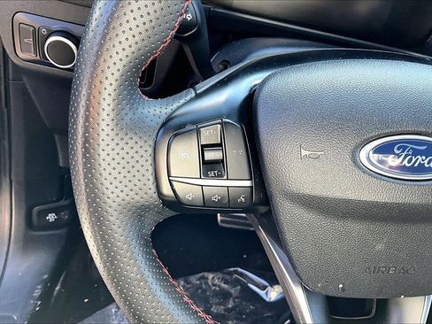 Used 2023 Ford Escape ST-Line image 9