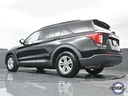 Used 2020 Ford Explorer XLT w/ Comfort Package image 22