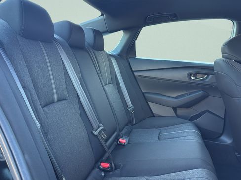 Used 2025 Honda Accord Sport image 9