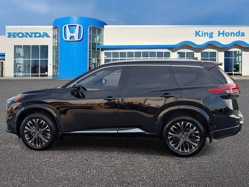 Used 2024 Nissan Rogue Platinum w/ Platinum Premium Package FWD image 13