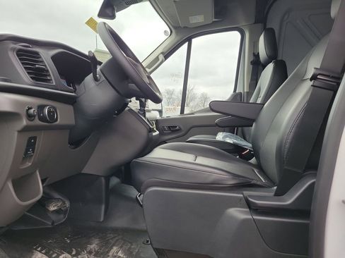 New 2026 Ford Transit 250 Base image 17