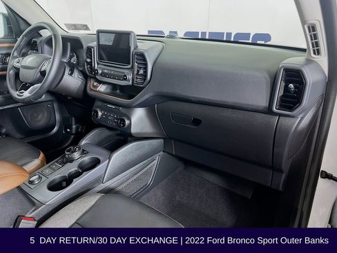 Used 2022 Ford Bronco Sport Outer Banks w/ Tech Package AWD/4WD image 34