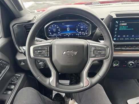 Used 2023 Chevrolet Silverado 1500 RST w/ Z71 Off-Road Package image 15