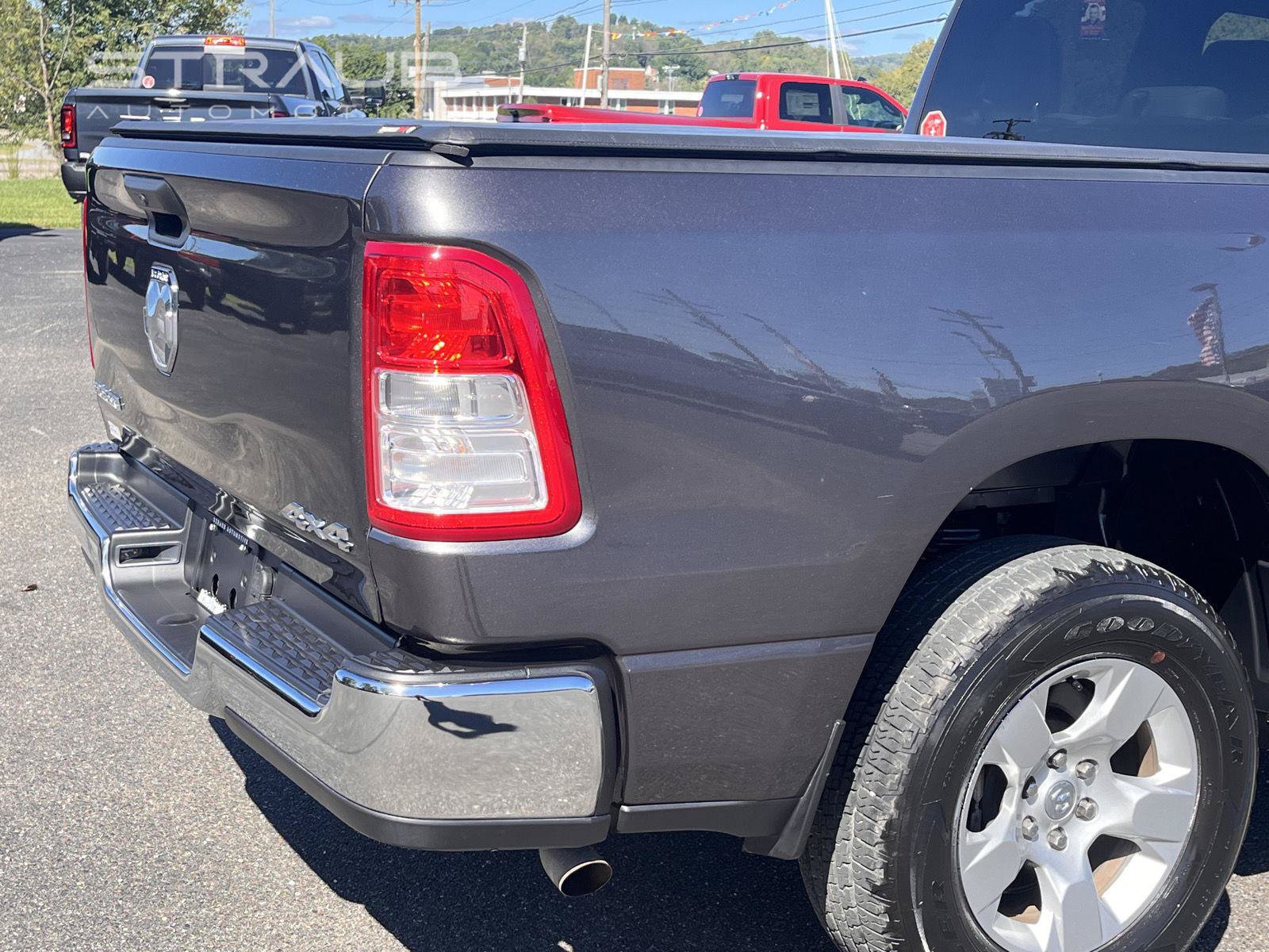 Used 2024 RAM 1500 Big Horn AWD/4WD image 8
