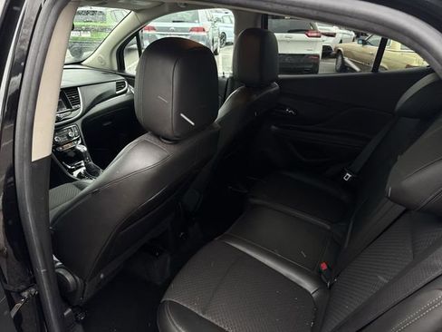 Used 2022 Buick Encore Preferred w/ Safety Package image 21