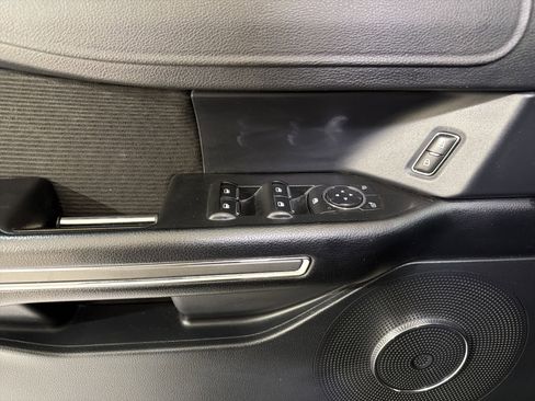 Used 2021 Ford Expedition XLT RWD image 15