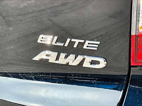 Used 2022 Honda Pilot Elite image 9