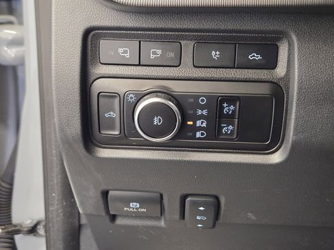 Certified 2024 Ford F250 Platinum image 21