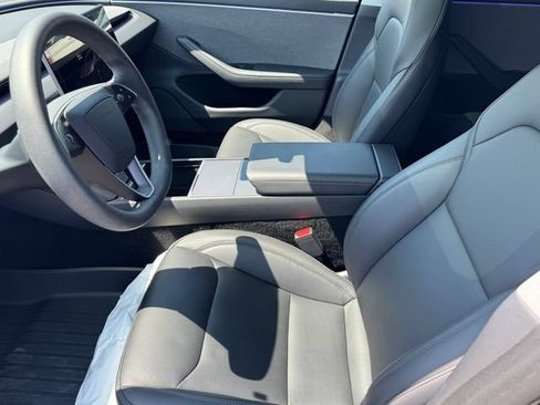 Used 2025 Tesla Model 3 Long Range RWD image 12