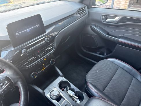 Used 2024 Ford Escape ST-Line image 14