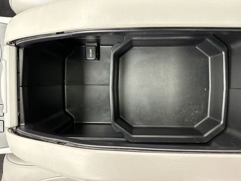 Used 2017 Toyota Highlander XLE image 23