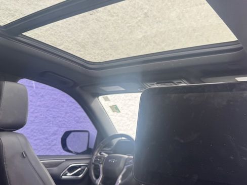 Used 2021 Chevrolet Tahoe Z71 w/ Z71 Off-Road Package image 9