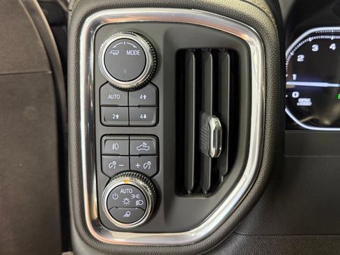 Used 2021 GMC Sierra 1500 AT4 AWD/4WD image 18