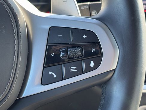 Certified 2025 BMW X7 xDrive40i w/ M Sport Package image 20