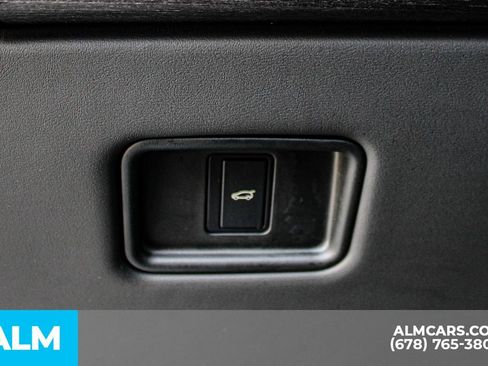 Used 2024 Land Rover Range Rover SE AWD/4WD image 32