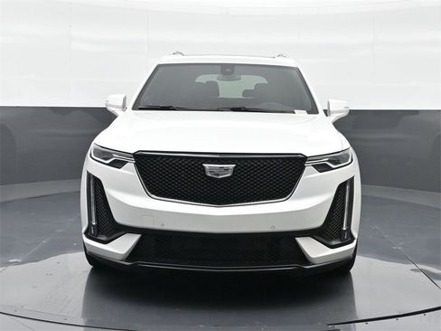 Certified 2023 Cadillac XT6 Sport w/ LPO, ONYX Package image 14