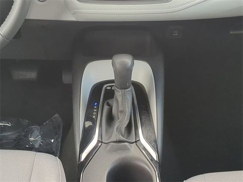 Certified 2024 Toyota Corolla SE image 18