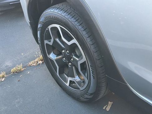 Used 2015 Subaru Crosstrek 2.0i Premium w/ Moonroof Package AWD/4WD image 13