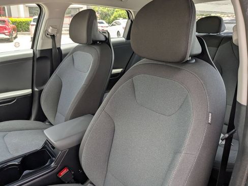 Used 2025 Kia K4 FWD image 15