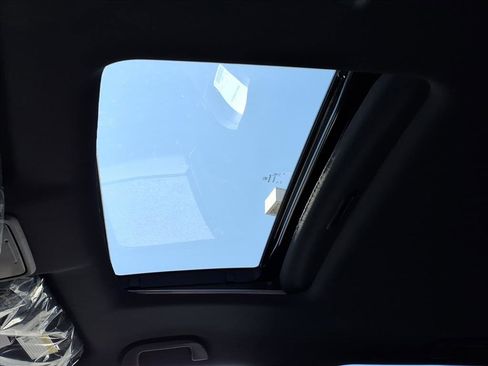 New 2025 Honda Ridgeline Black Edition image 9