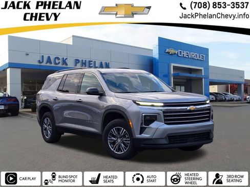 Certified 2025 Chevrolet Traverse LT image 1