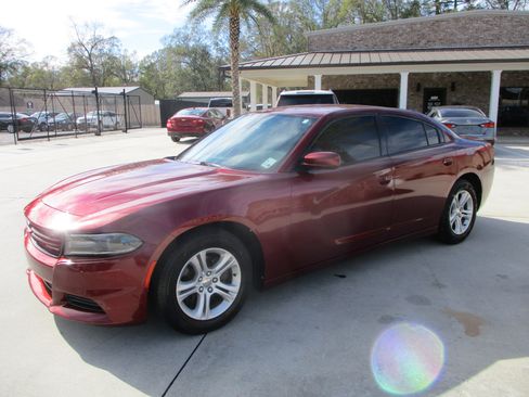 Used 2020 Dodge Charger SXT w/ Leather Interior Group image 24