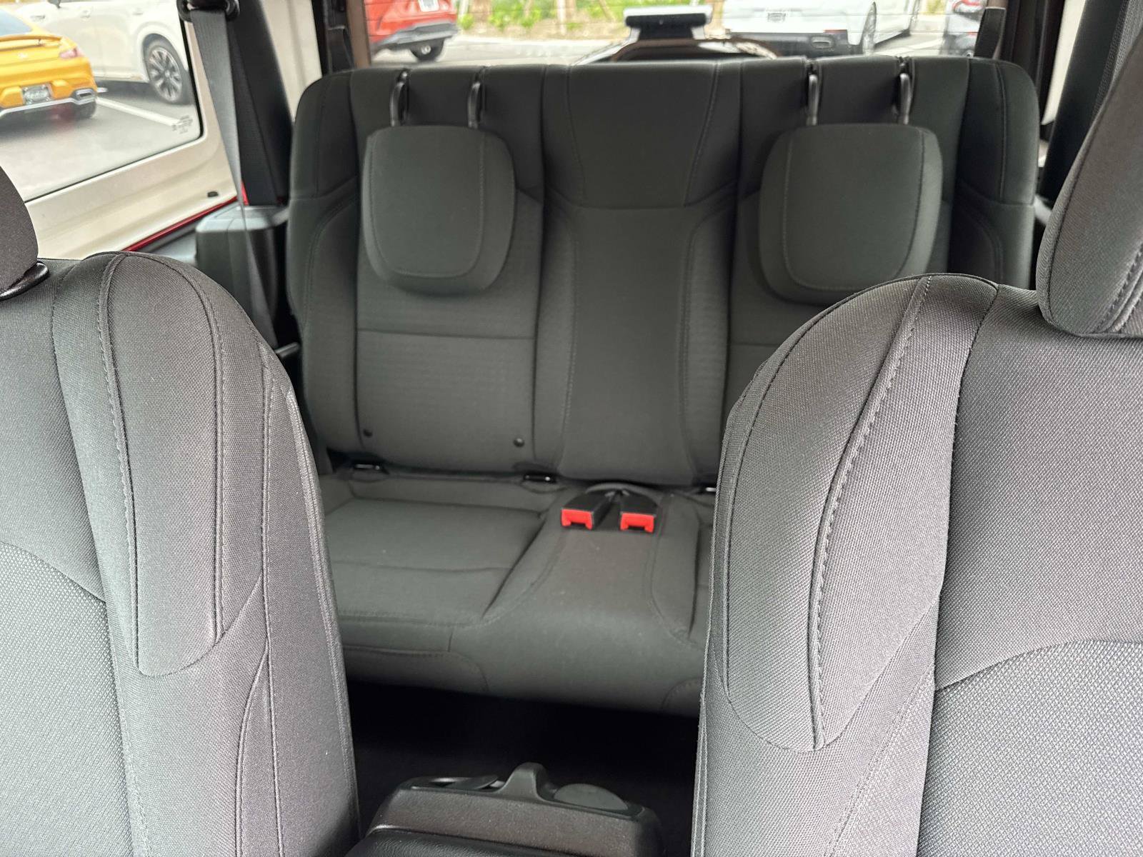 Used 2021 Jeep Wrangler Sport AWD/4WD image 17