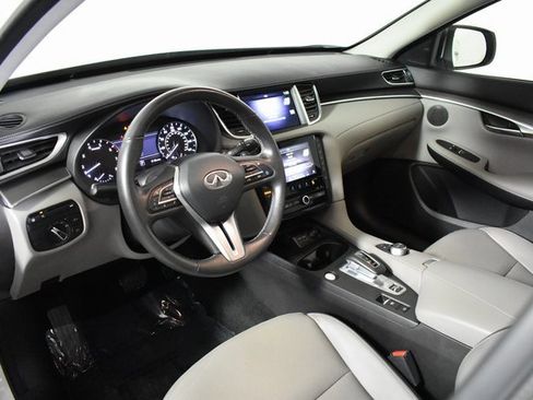Certified 2023 INFINITI QX50 Luxe image 13