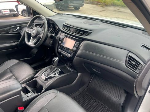 Used 2017 Nissan Rogue SL w/ SL Premium Package AWD/4WD image 19