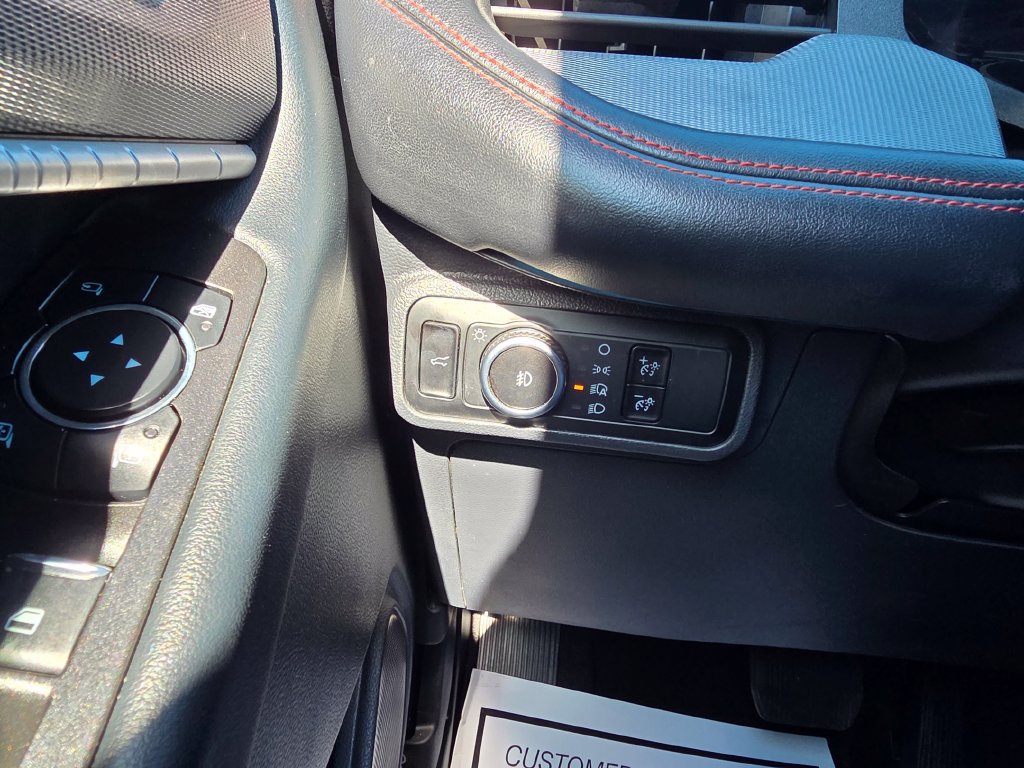 Used 2025 Ford Explorer ST-Line w/ Premium Package RWD image 33