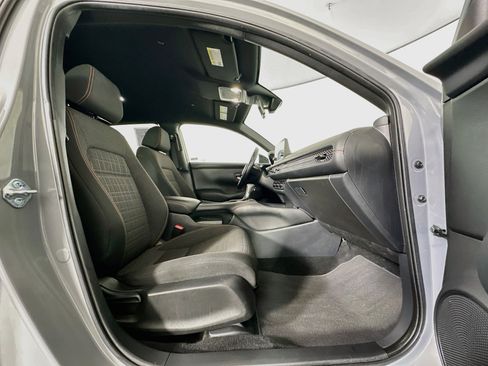 Used 2025 Honda HR-V Sport image 31