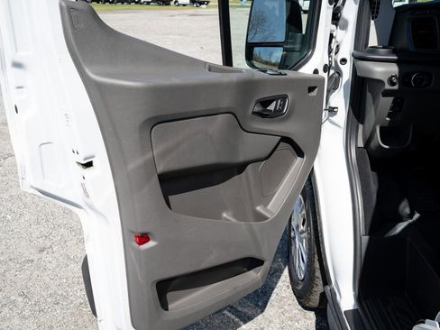 Used 2024 Ford Transit 350 XLT image 16