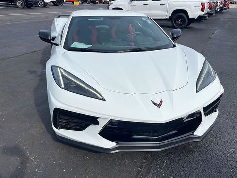 Used 2023 Chevrolet Corvette Stingray Preferred Conv w/ Z51 Performance Package RWD image 8