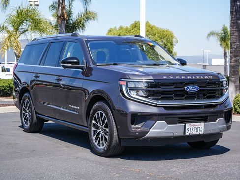 Certified 2025 Ford Expedition Max Platinum AWD/4WD image 3