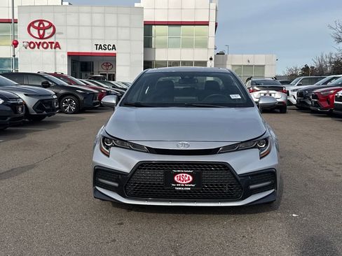 Used 2020 Toyota Corolla SE image 2