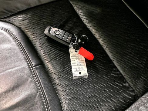 Used 2021 Ford Explorer Platinum w/ Equipment Group 601A image 10