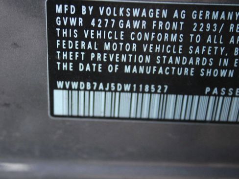 Used 2013 Volkswagen Golf 4-Door image 10