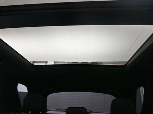 Used 2020 Mercedes-Benz GLE 350 w/ Premium Package image 22