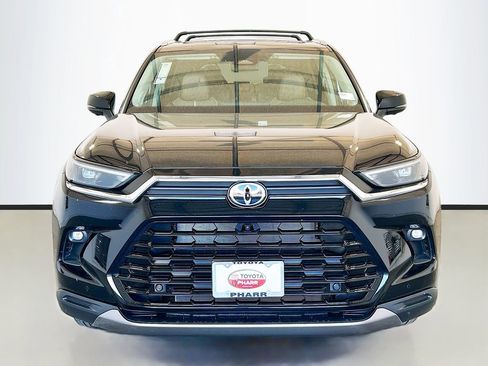 New 2026 Toyota Grand Highlander AWD image 2