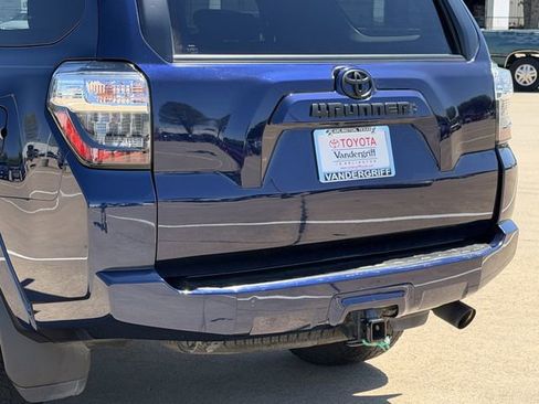 Used 2023 Toyota 4Runner SR5 Premium w/ Moonroof Package image 6