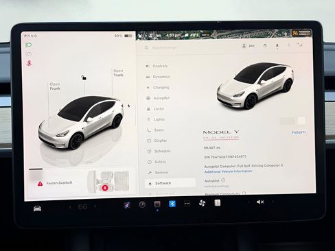 Used 2022 Tesla Model Y Performance image 40