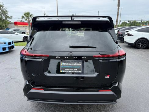 Used 2026 Toyota RAV4 AWD Plug-in Hybrid image 8