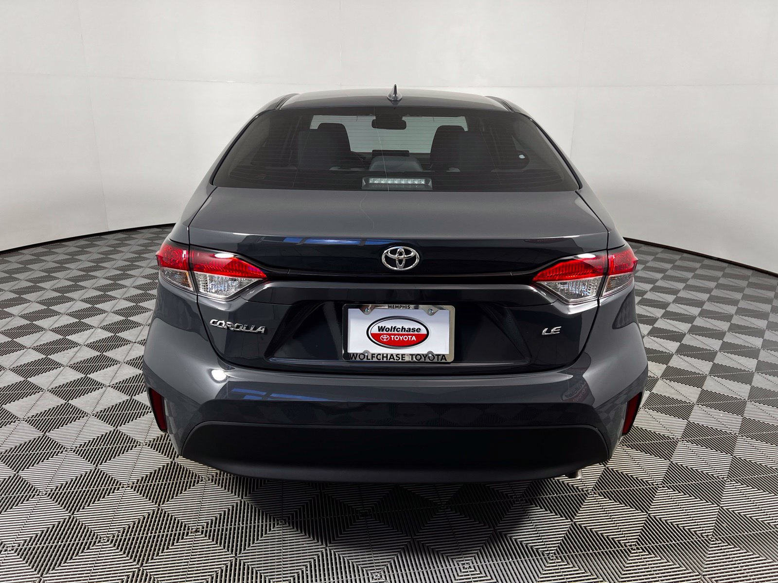 Used 2026 Toyota Corolla LE FWD image 6