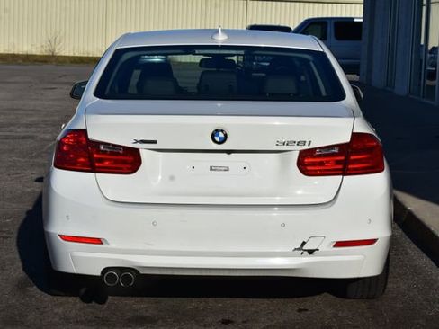 Used 2014 BMW 328i xDrive Sedan AWD/4WD image 10